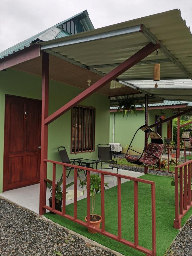 Chongos Place Hotel La Fortuna Екстериор снимка